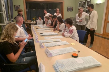 Vote recount in Ukraine's elections possible at five districts - OPORA