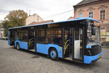 В Ужгороді з 1 серпня подорожчає проїзд в автобусах