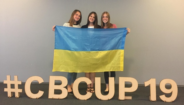 Студентки українських ВНЗ представили Україну на конкурсі в Данії