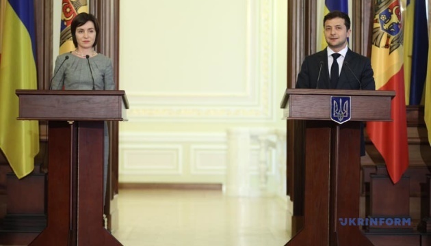 Zelensky, Sandu discuss prospects of uniting energy systems with Europe