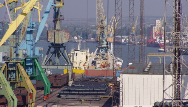 Українські порти за пів року збільшили перевалку вантажів до 70 мільйонів тонн 