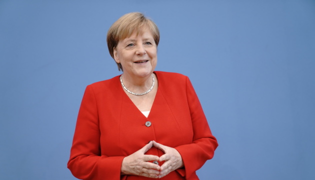 Merkel invites newly appointed Ukrainian PM Shmyhal to visit Germany