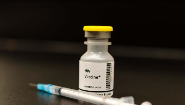 Американці анонсували глобальні випробування вакцини проти ВІЛ