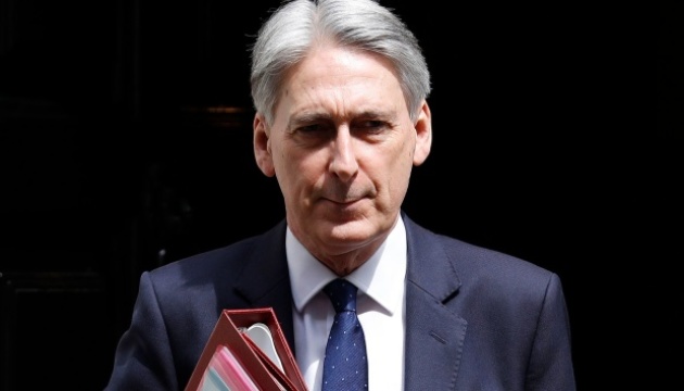 Ще один британський міністр оголосив про свою відставку в разі перемоги Джонсона