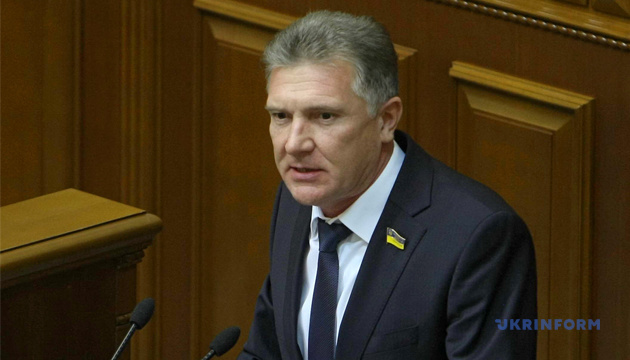 На Дніпропетровщині депутат-ексрегіонал програє вибори політологу від “Слуги народу”