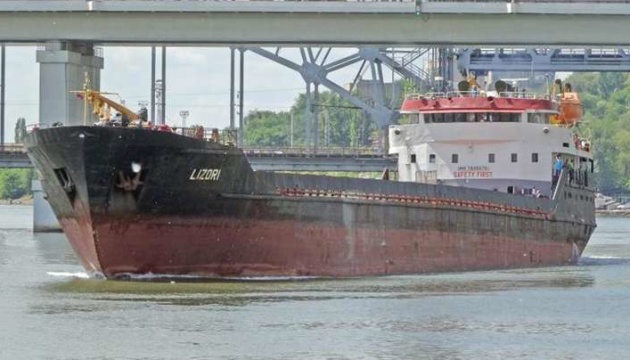 Українська компанія не знає, кому належить затримане у Росії судно Lizori