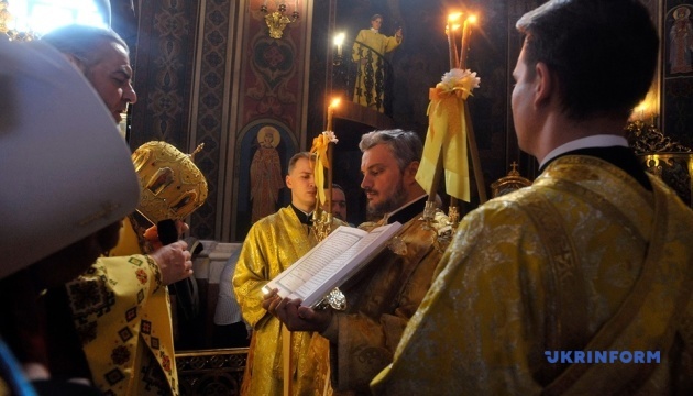 У Вінниці в кафедральному соборі ПЦУ освятили державний та єпархіальний прапори