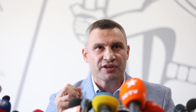 Klitschko says Kyiv has about 200 respiratory medical devices
