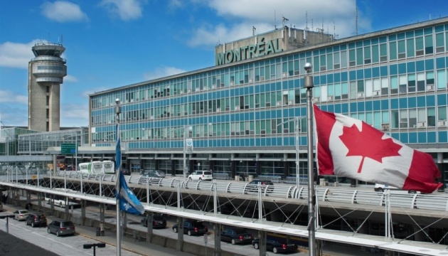 Канада организует три чартерных рейса из Польши для украинских беженцев