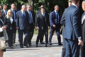 ゼレンシキー大統領とネタニヤフ・イスラエル首相、バービー・ヤールの犠牲者を追悼