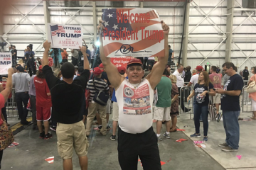 Американцю, який розсилав критикам Трампа