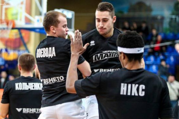 Баскетболісти