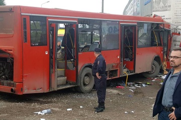 У Росії маршрутка врізалася в будинок: один загиблий, десятки постраждалих