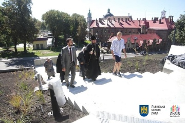 Епіфаній оглянув Меморіал пам’яті Героїв Небесної сотні у Львові