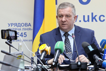 Рева сподівається, що не буде “трудовим мігрантом” і працюватиме в Україні