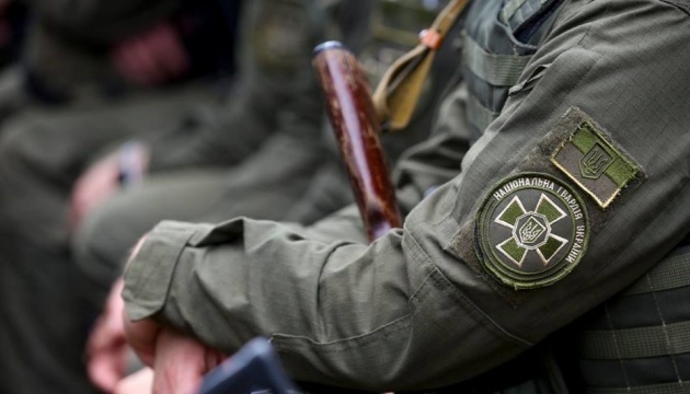 La Guardia Nacional de Ucrania patrullará a pie por las calles