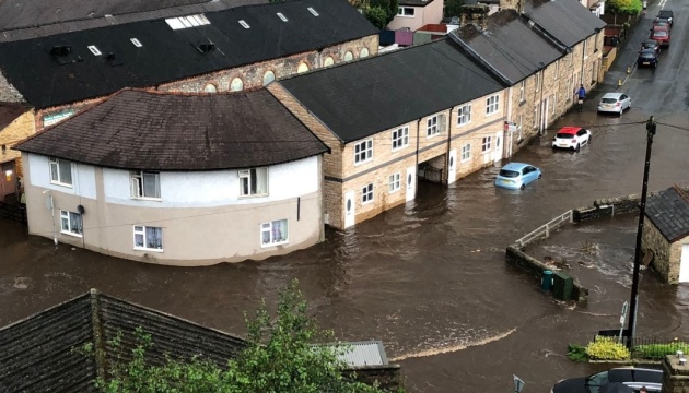 Сильні дощі спричинили повені у Британії
