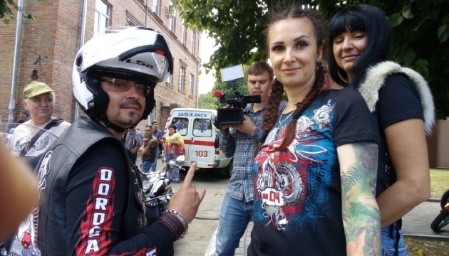 Des motards de toute l'Ukraine ont donné leur sang pour les victimes des accidents de la route (photos)
