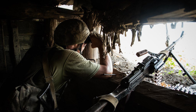 Дев'ять порушень “тиші”: окупанти били з 120-мм мінометів під Новолуганськом