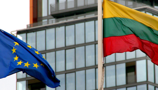 Литва закликає ЄС ввести санкції проти білоруських аеропортів