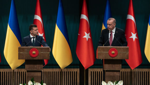 Prezydent Ukrainy zaprosił Turcję do wzięcia udziału w odbudowie zniszczonej infrastruktury w Donbasie