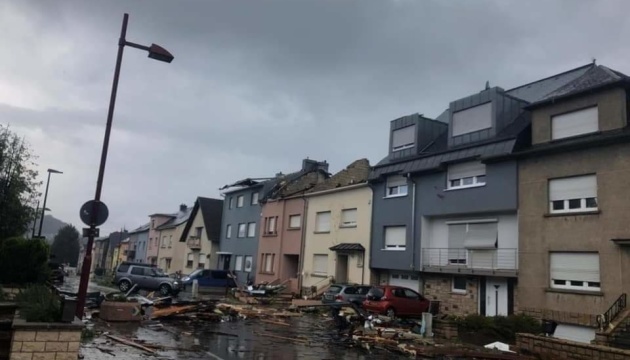 Торнадо наробив лиха у Люксембурзі: 19 осіб постраждали, сотні будинків пошкоджені