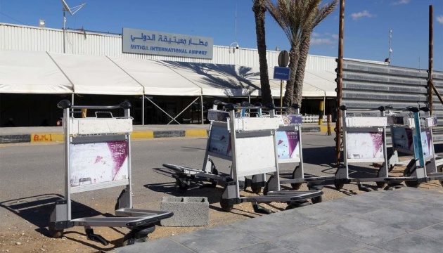 Столичний аеропорт Лівії призупинив роботу після ракетного обстрілу