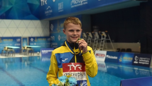 Der 13-jährige Ukrainer gewinnt Europameisterschaft im Wasserspringen