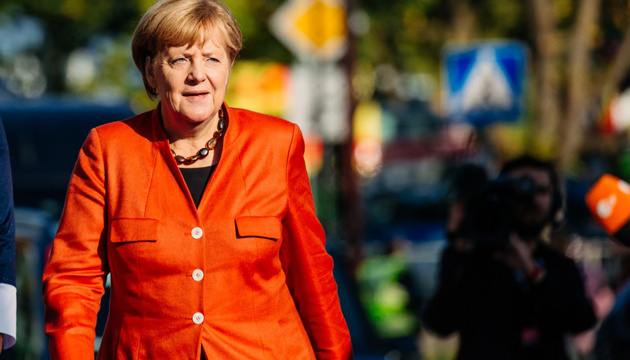 Саміт «нормандської четвірки» відбудеться в Парижі — Меркель