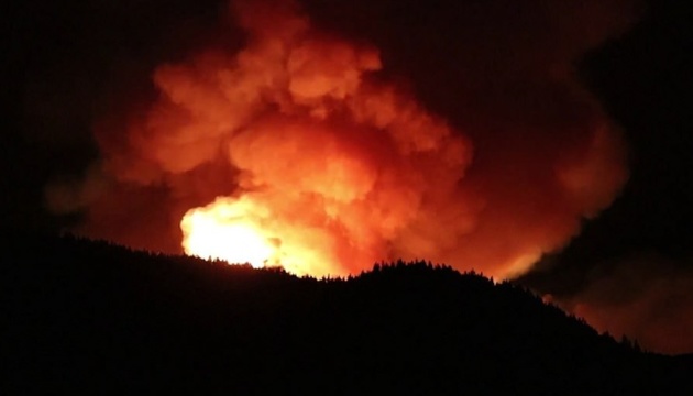Лісові пожежі на Канарах: понад чотири тисячі евакуйованих