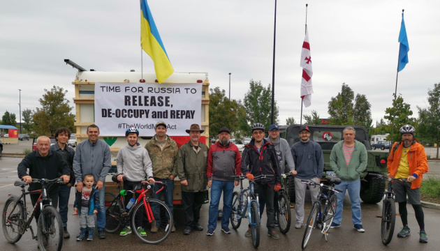 В Едмонтоні відбувся велопробіг проти російської агресії в Україні та Грузії