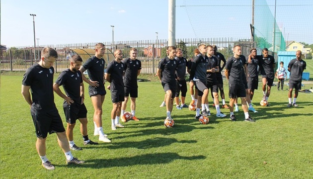 Футболісти донецького “Олімпіка” тренуються під керівництвом Климовського