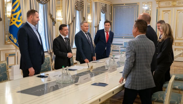 El presidente se reúne con los líderes del Congreso Mundial de Ucranianos