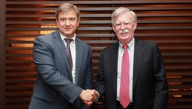 Danylyuk y Bolton discuten el fortalecimiento de las relaciones entre Ucrania y Estados Unidos