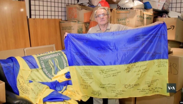 70-річний волонтер з Каліфорнії 5 років допомагає українським військовим