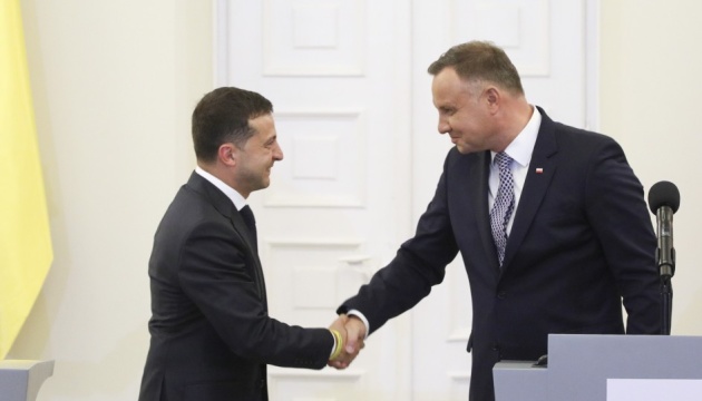 Zelensky, Duda discuss consequences of coronavirus and evacuation of Ukrainians