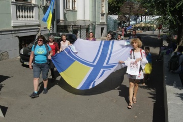 У Дніпрі влаштували флешмоб на підтримку звільнених політв’язнів