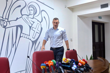 Суд вирішує, чи братися за позови Кличка до Гончарука та Богдана
