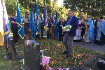 Пам’ятник учаснику бою під Крутами Євтимовичу встановили у Дербі