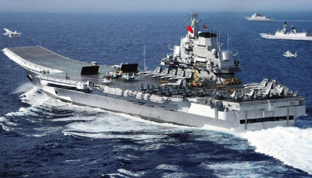 Японія стежить за діями авіаносця КНР поблизу своїх островів