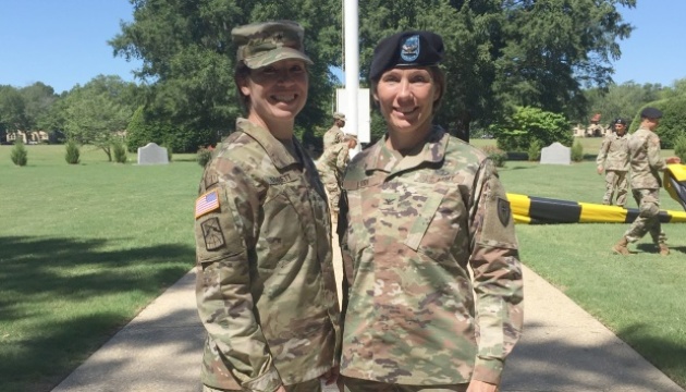 Вперше в історії Сухопутних військ США дві сестри отримали звання генералів