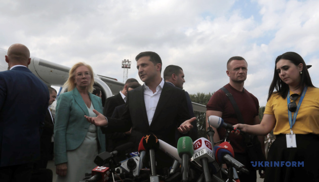 Zelensky felicita a todos por el regreso de los ucranianos liberados