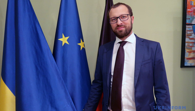 Alemania ayudará a Ucrania a facilitar los procedimientos de comercio