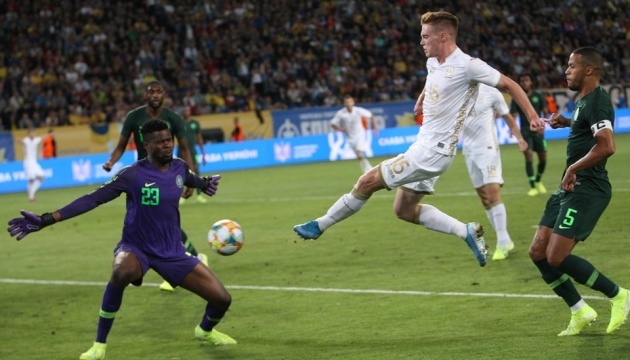 Testspiel: Ukrainische Fußball-Nationalmannschaft rettet Unentschieden gegen Nigeria