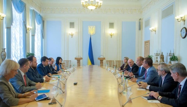 Razumkov agradece al Congreso Mundial de Ucrania por defender los intereses nacionales 