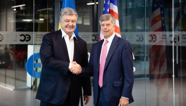 Порошенко: Члени ЦВК довели свій професіоналізм Порошенко: Члени ЦВК довели свій професіоналізм