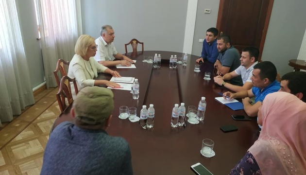 Денісова зустрілася з адвокатами, які захищають кримських татар