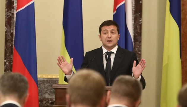 Zelensky names three major issues for Normandy format summit