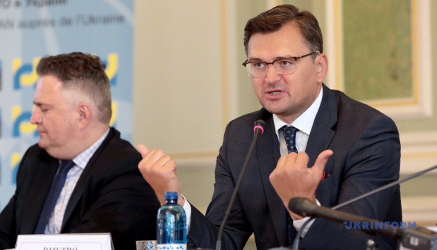 У Брюсселі про корупцію в Україні запитують більше, ніж про вплив олігархів — Кулеба