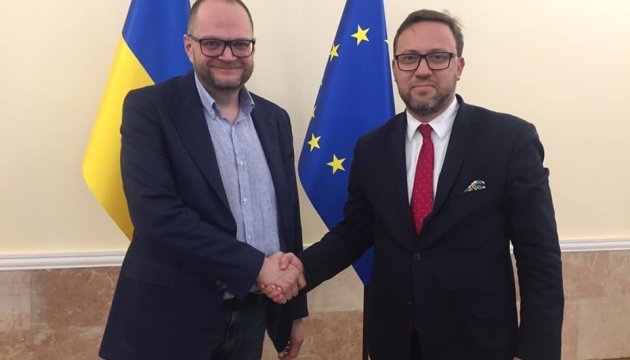 Borodianski omówił z polskim ambasadorem procedurę ekshumacji pochówków